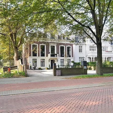 Villa Frans - Free Parking Den Haag