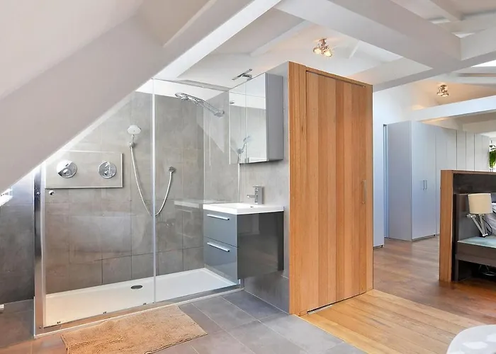 Frans - Free Parking