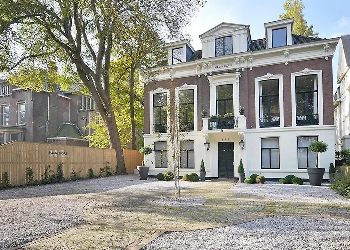 Frans - Free Parking Villa *