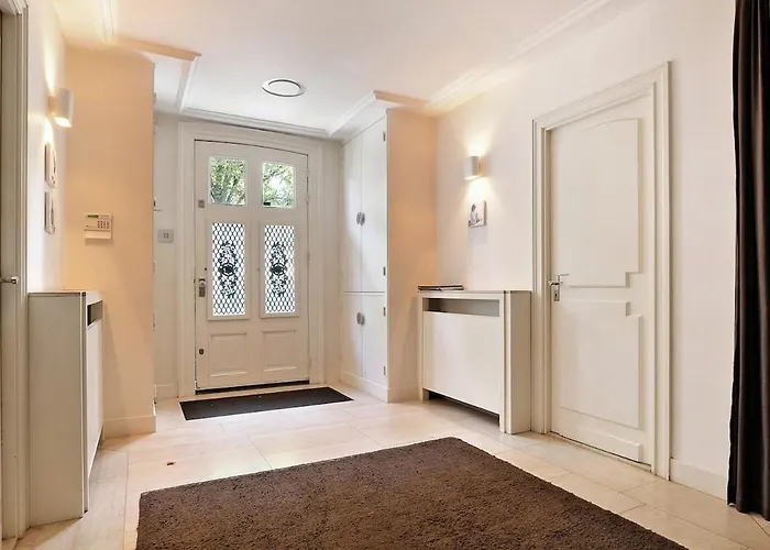 Frans - Free Parking Den Haag