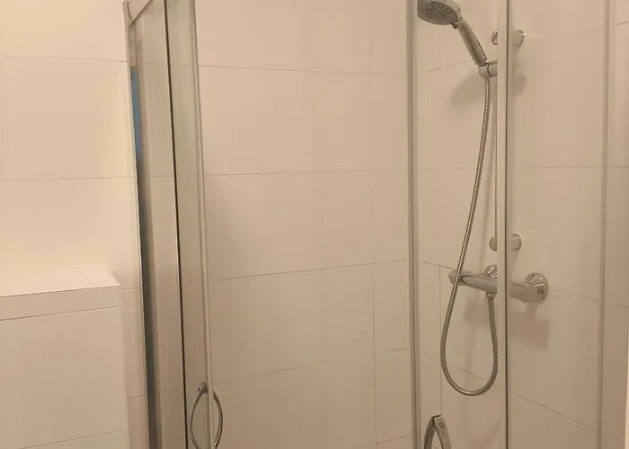 Frans - Free Parking Villa Den Haag