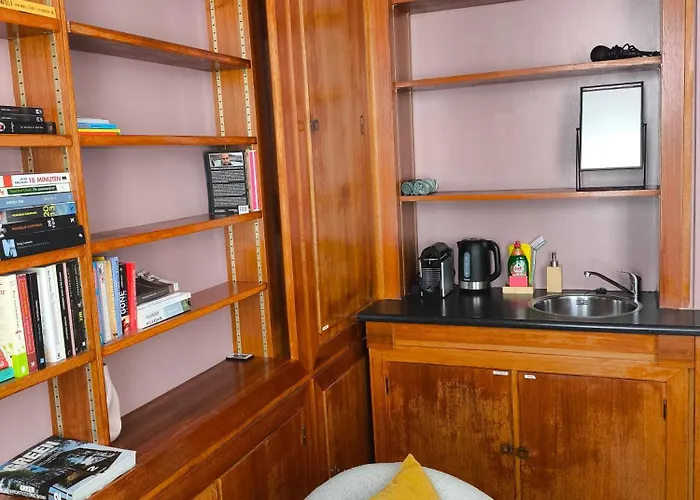 Villa Frans - Free Parking Den Haag